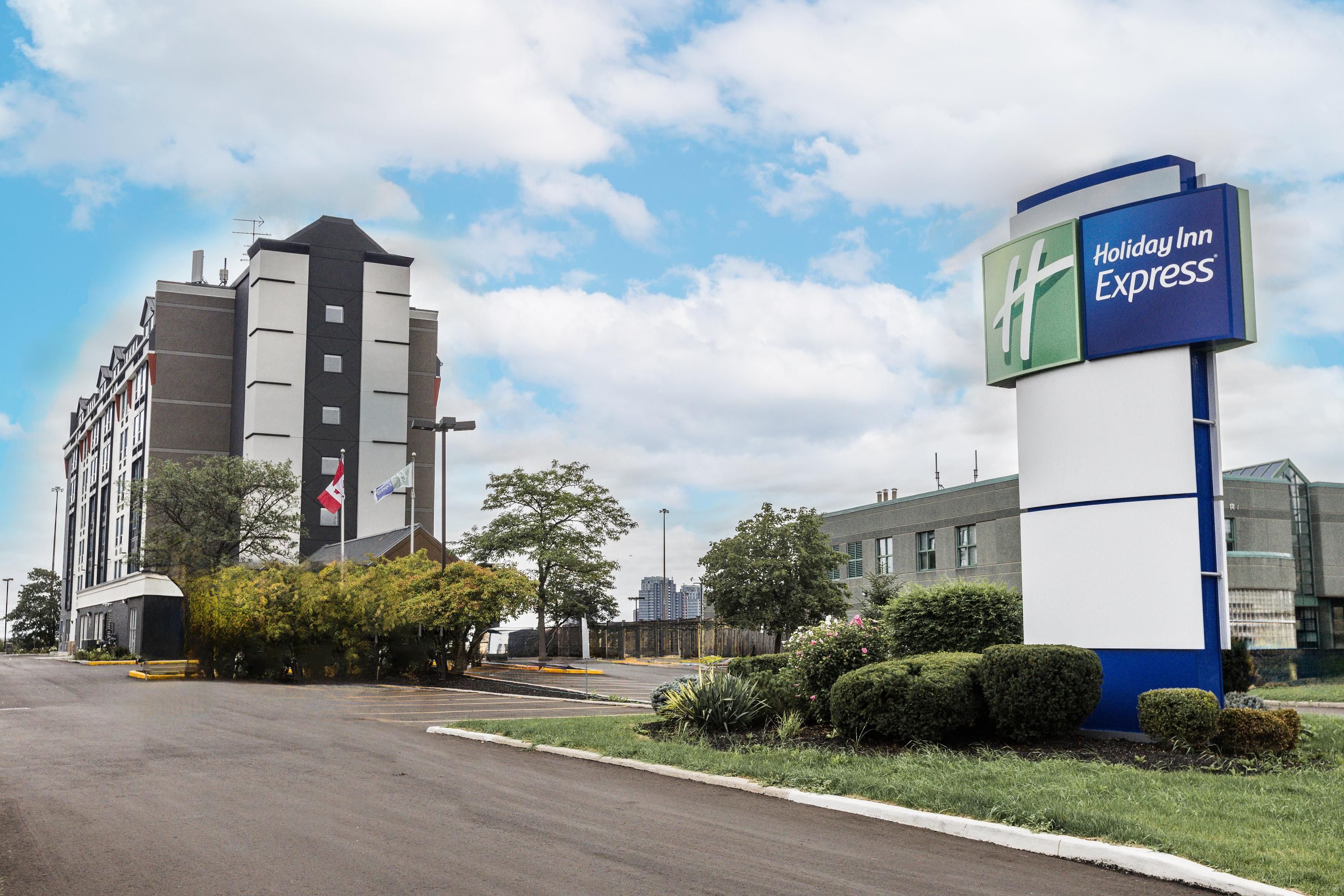 Holiday Inn Express Toronto - North York