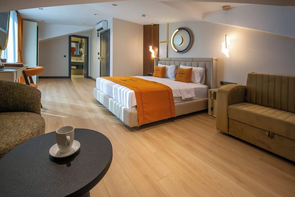 Elysian Airport Hotel