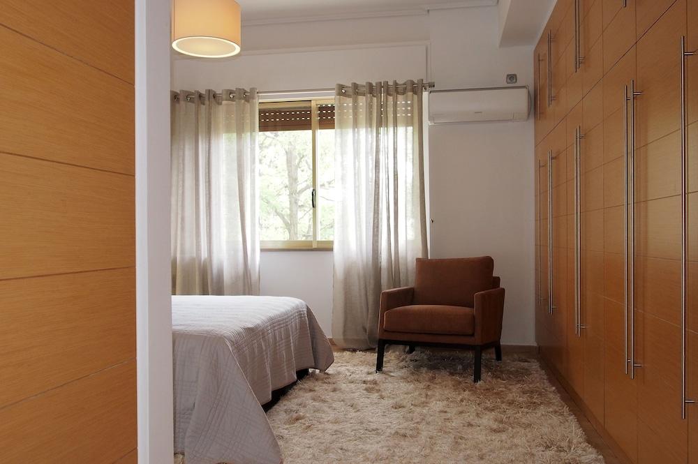 sembo-2325552-694385-071695 Urban Residence