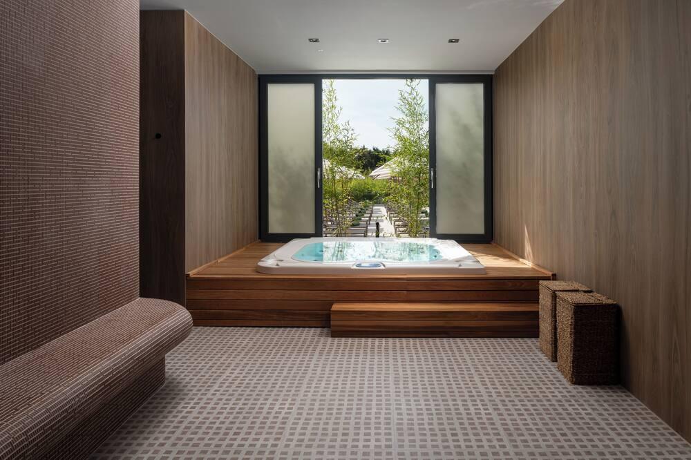 expedia_group-1072230592-167263616-755319 Molum Hotel & Residences