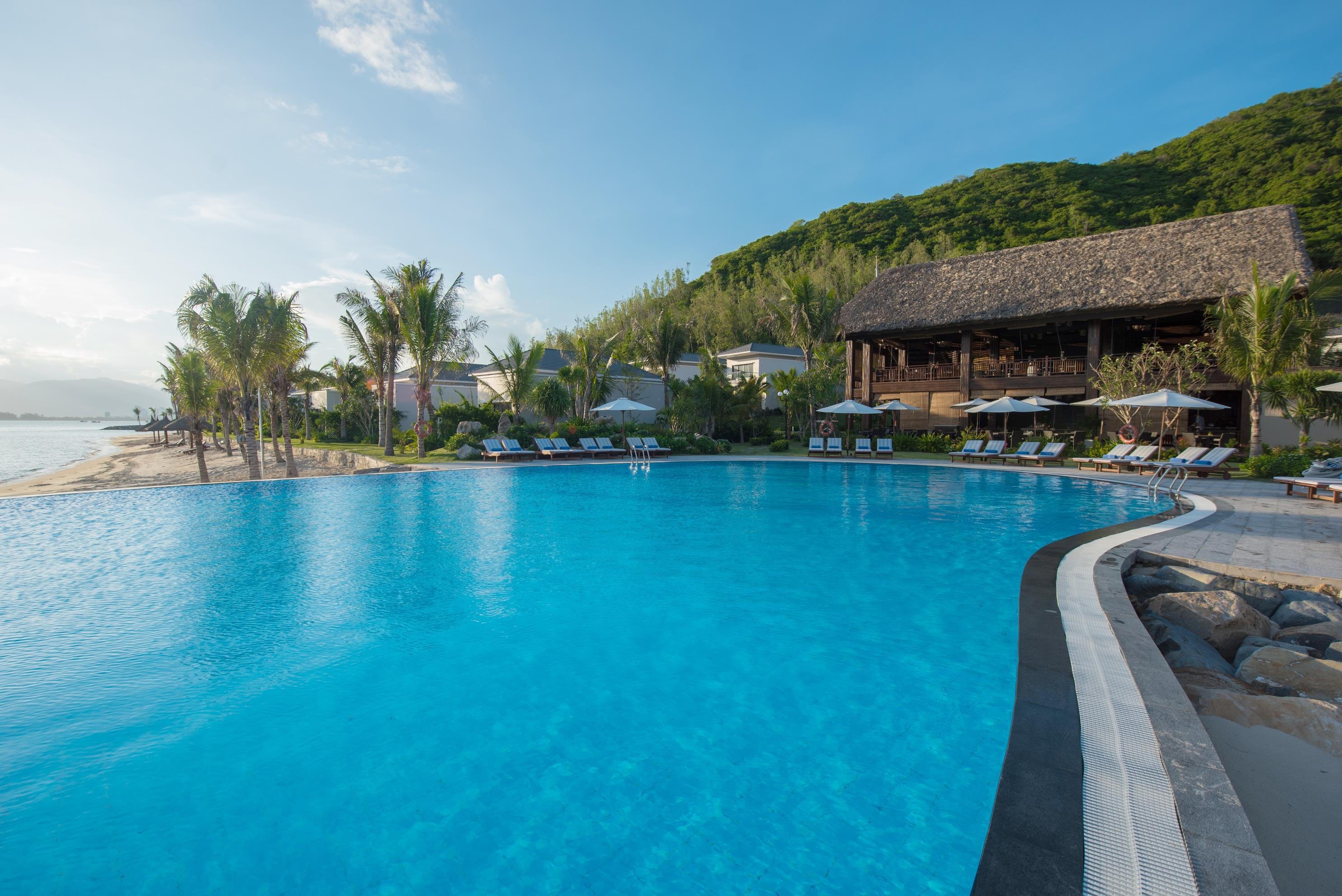 revato-826930-12240313-631636 Vinpearl Resort & Spa Nha Trang Bay