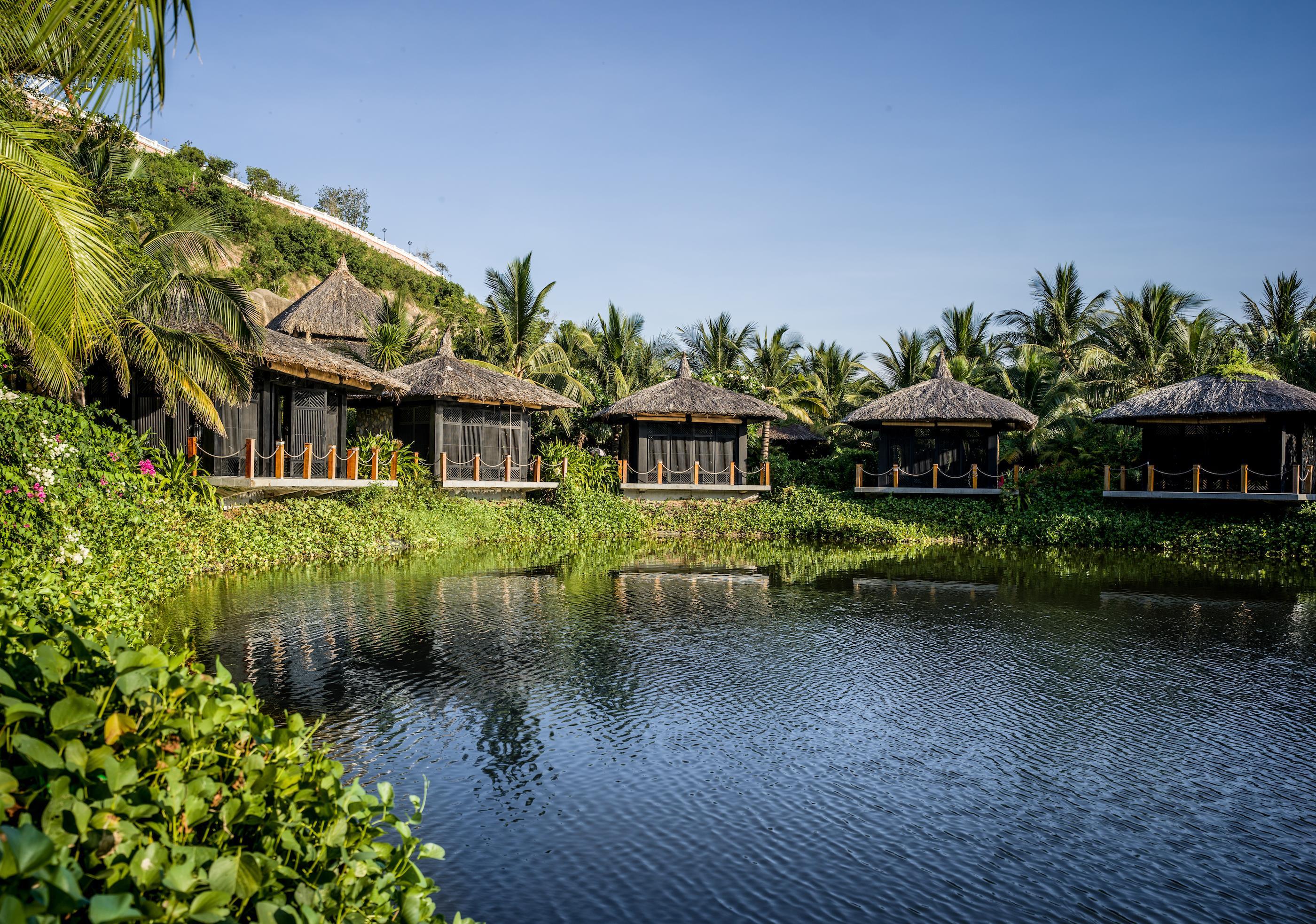revato-826930-12255807-572562 Vinpearl Resort & Spa Nha Trang Bay