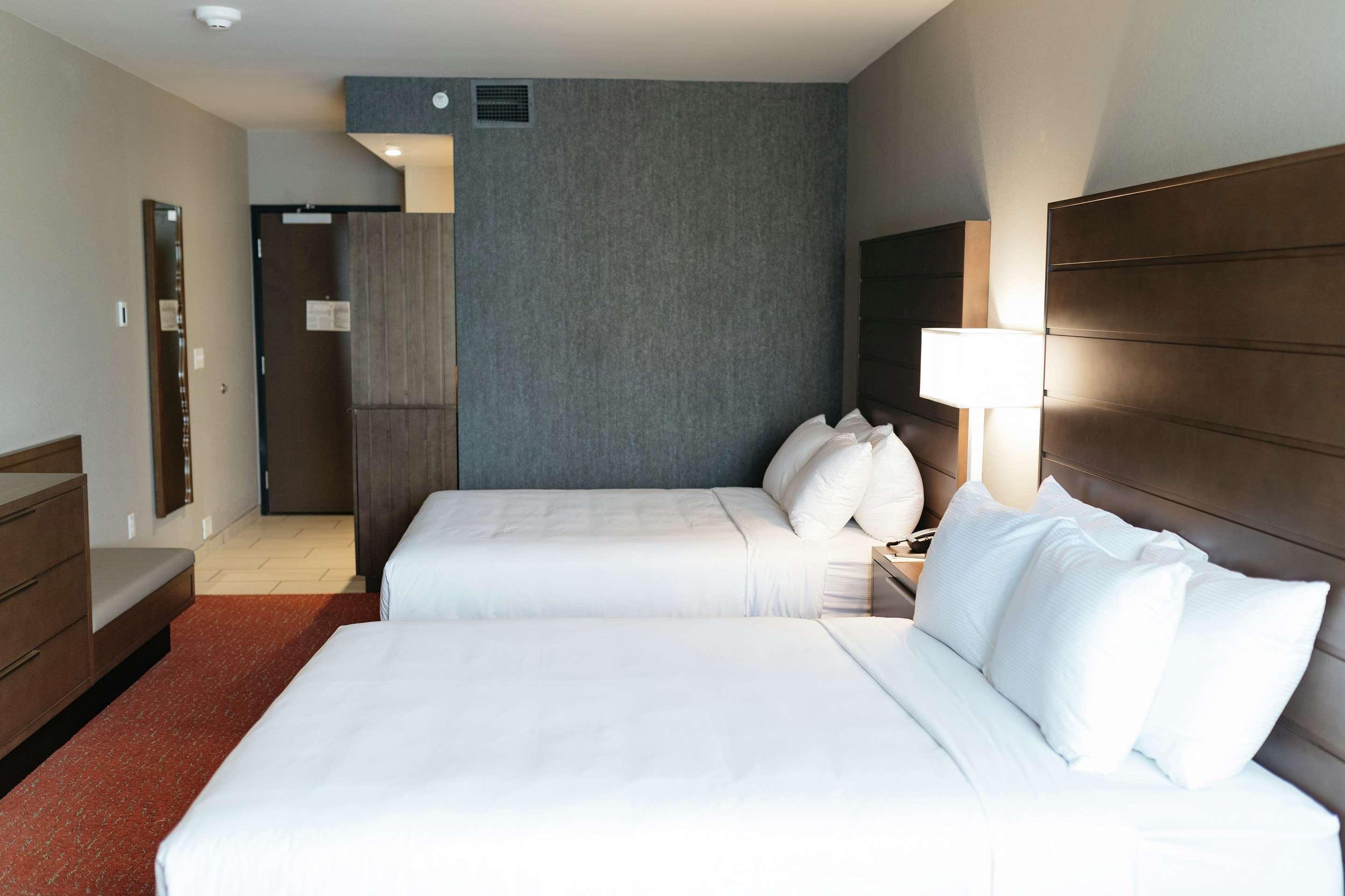 ice-5272565-100075666-552664 Revel Hotel Des Moines Urbandale, Tapestry Collection By Hilton