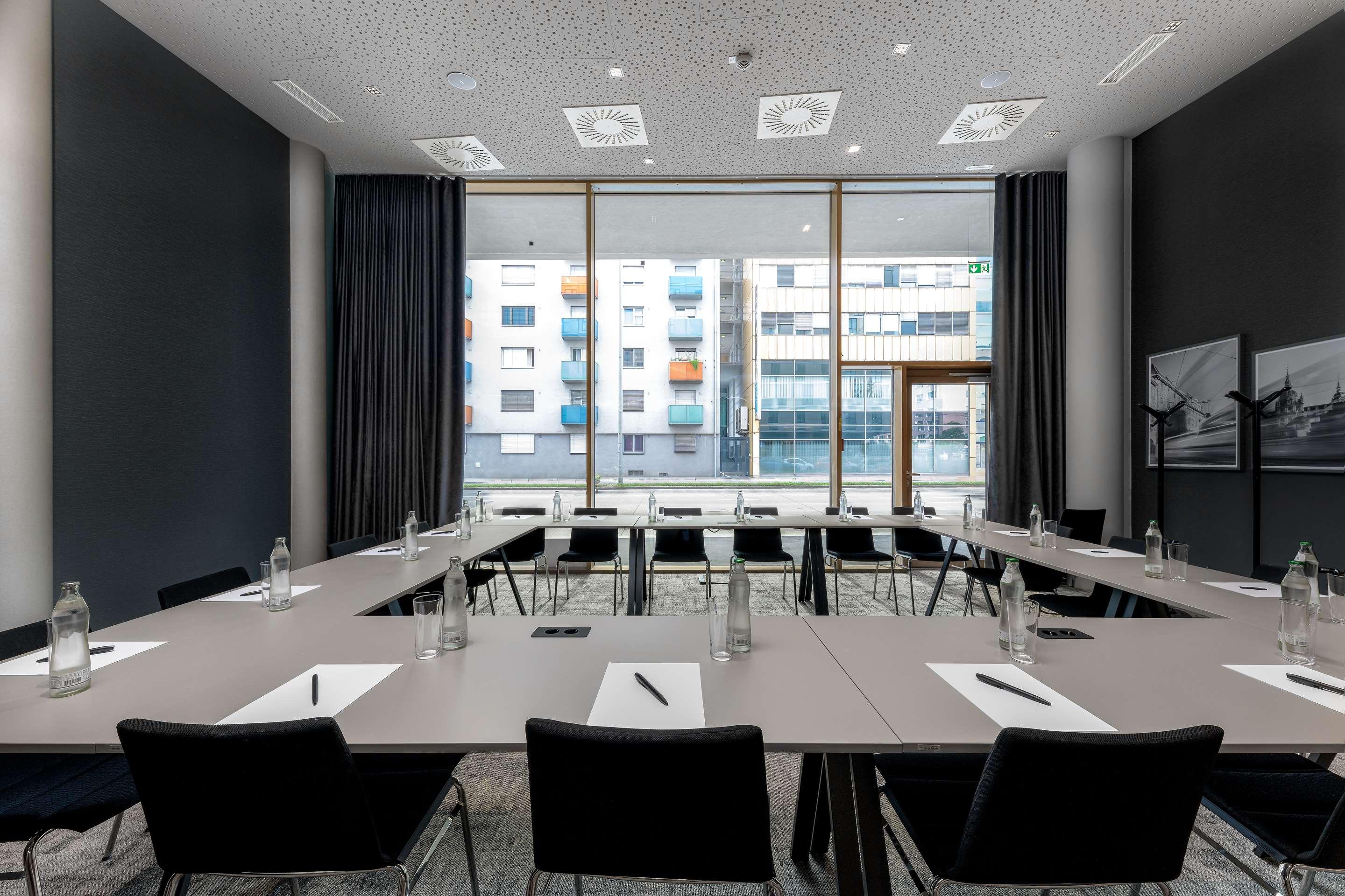 ice-1071197201-119623304-624759 Radisson Hotel Graz