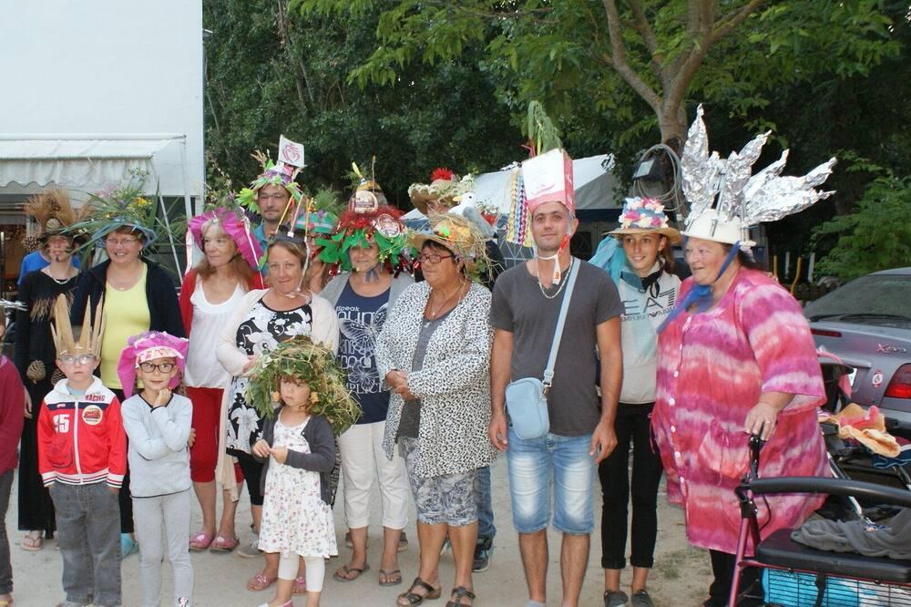 Empl 18 Caravans 6 People Pays de Loire - Saint-Hilaire-de-Riez visuel 4/5 Empl 18 Caravans 6 People Pays de Loire - Saint-Hilaire-de-Riez visuel 4/5
