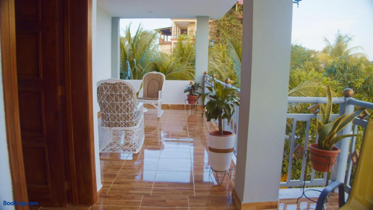 booking-1071008840-595565942-069827 Aparta Hotel Esa Buya