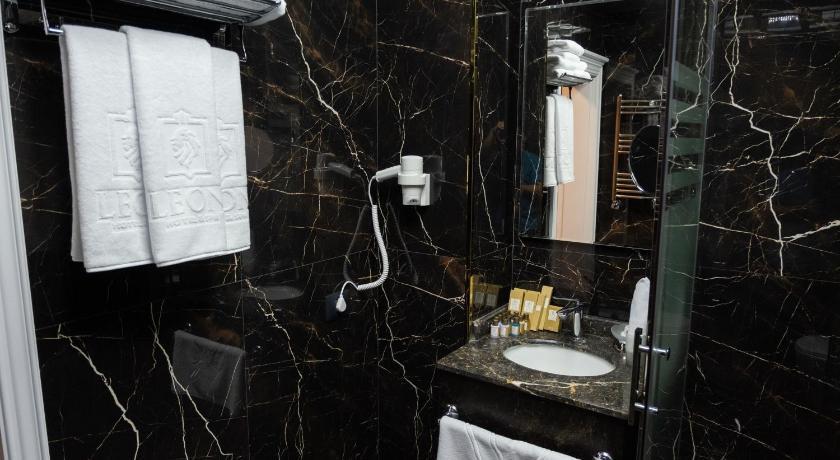 Leon Hotel Spa Ganja