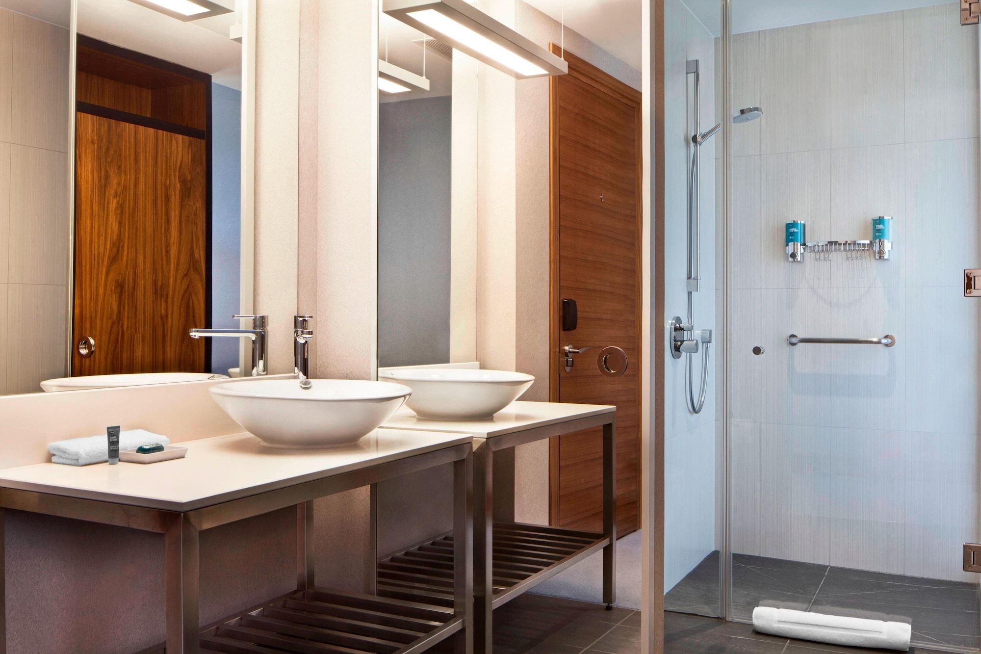 Aloft London Excel | London, England, United Kingdom - Venue Report