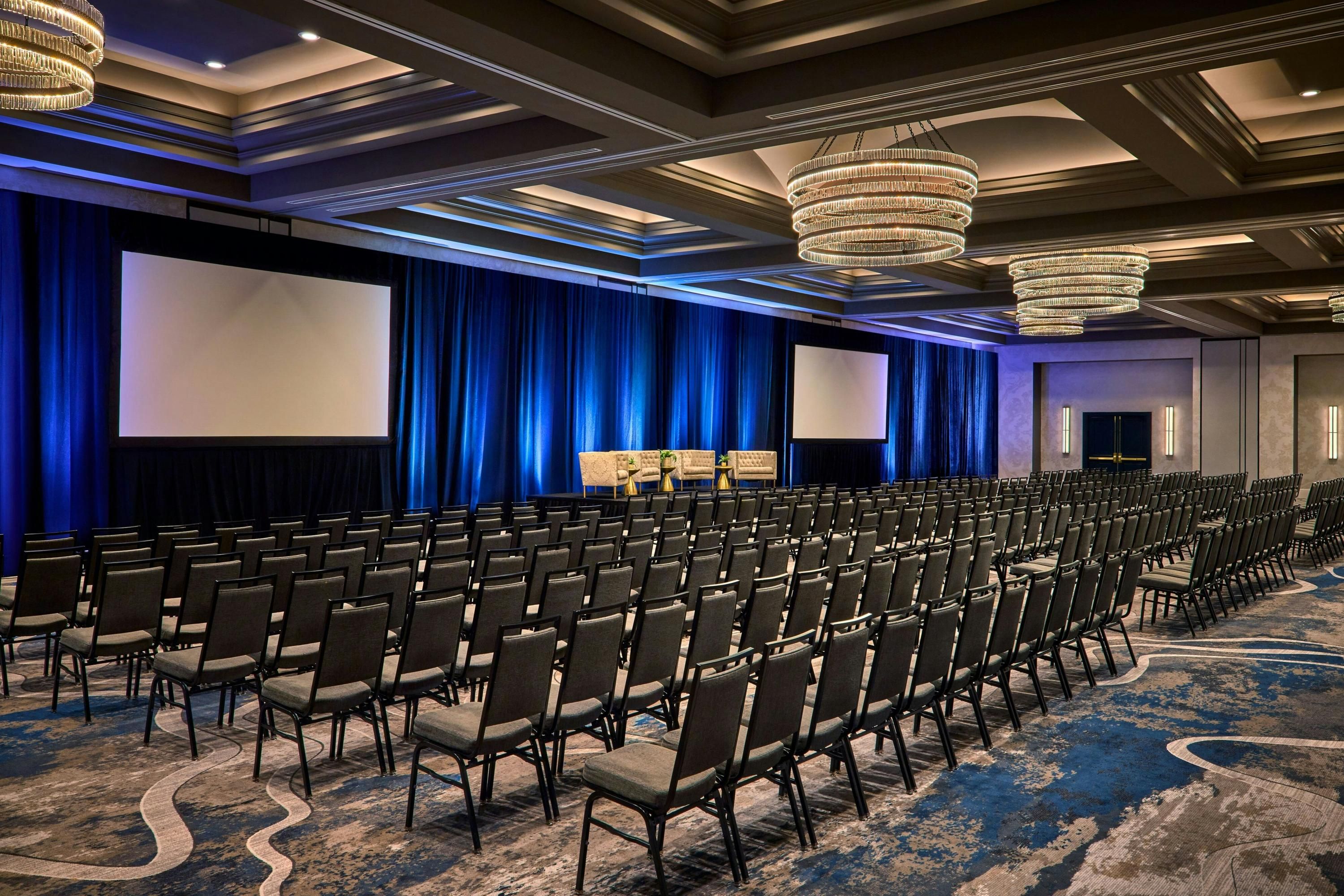 New Orleans Marriott Warehouse Arts District