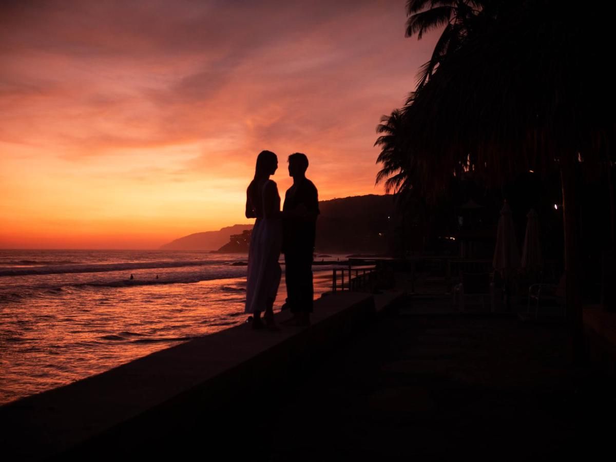 Almare Zonte - Beachfront Glamping Hotel