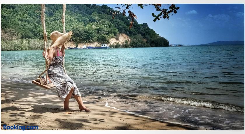 booking-3646371-246887357-549148 8ik88 Phuket - Adults Only