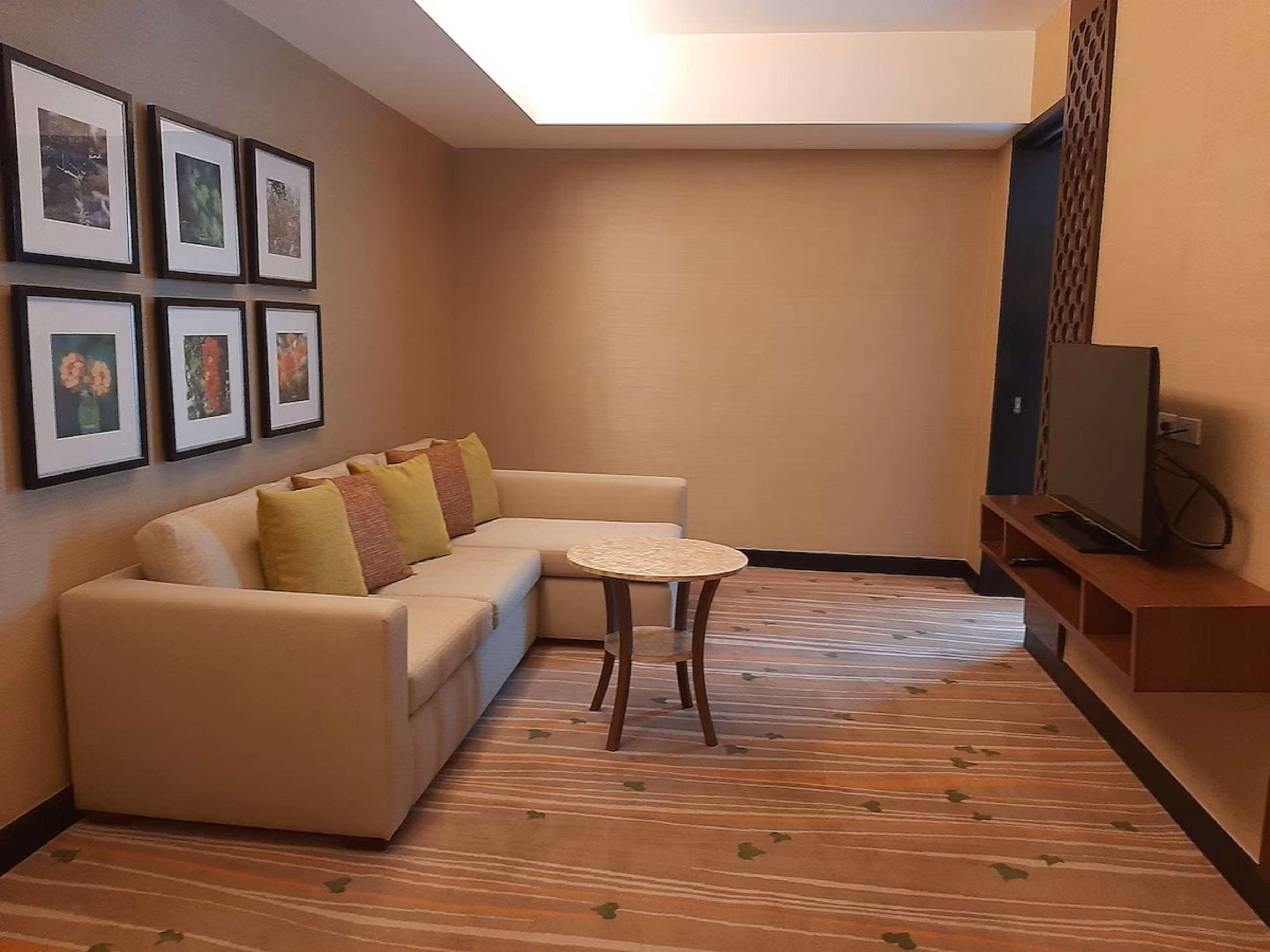 ice-2603782-109938370-117140 Best Western Plus The Ivywall Hotel - Palawan