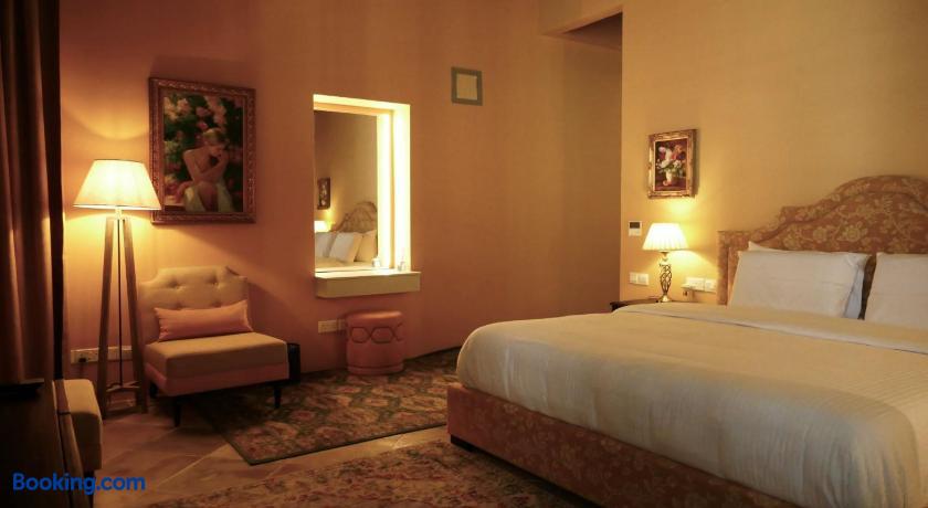 booking-9143528-407802681-924883 Madama Residence
