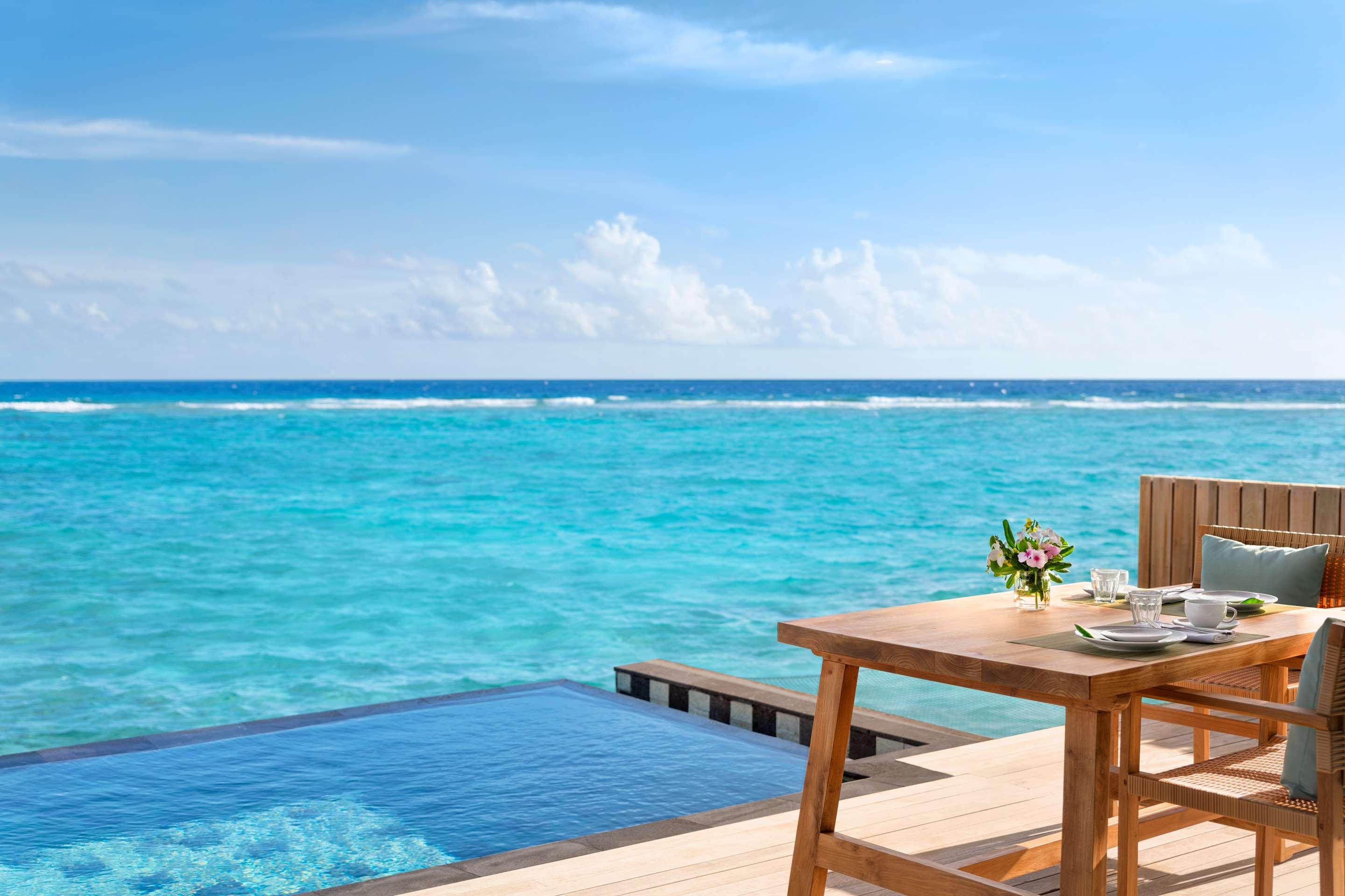 ice-1070466236-99715520-066360 Hilton Maldives Amingiri Resort & Spa