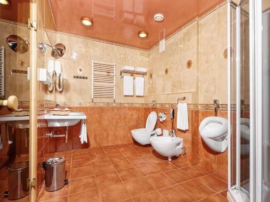 Old Estate Hotel & Spa