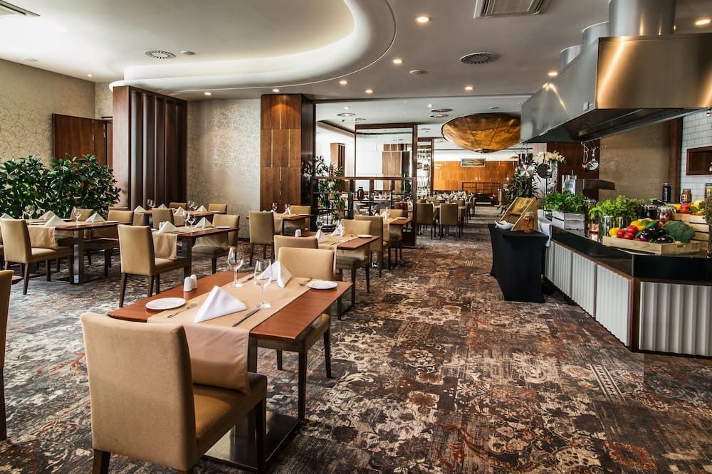 Airport Hotel Okęcie