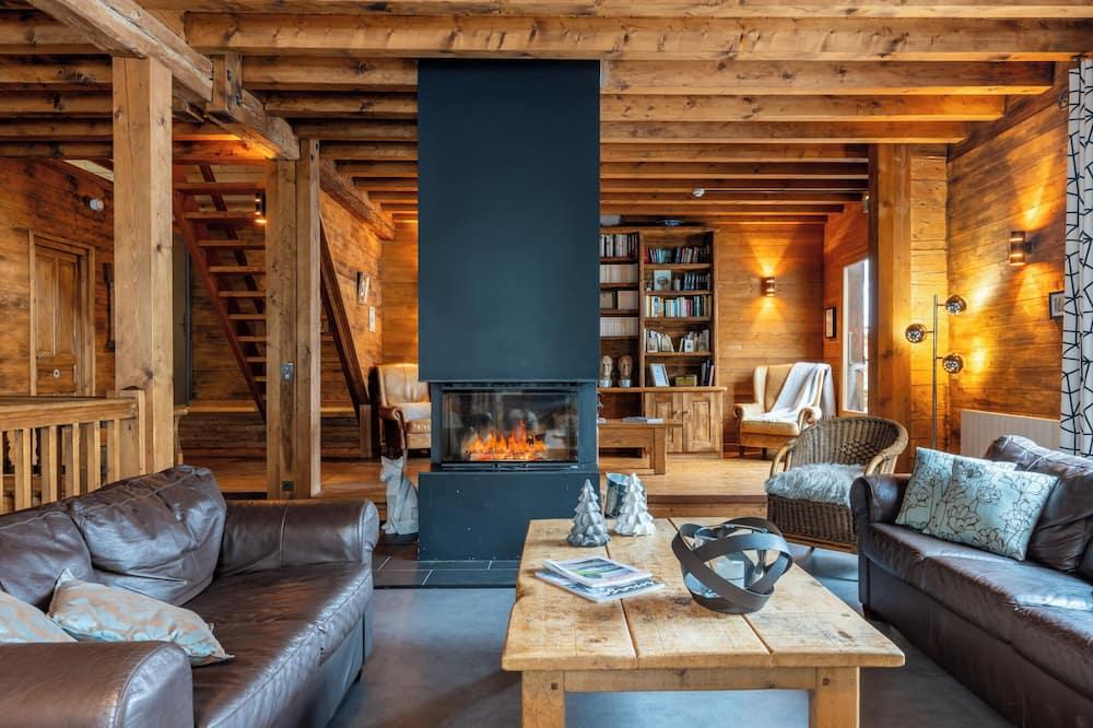 Chalet-Sixtine A large family chalet of 600m2 near La Clusaz Rhône-Alpes - Saint-Jean-de-Sixt visuel 1/5 Chalet-Sixtine A large family chalet of 600m2 near La Clusaz Rhône-Alpes - Saint-Jean-de-Sixt visuel 1/5