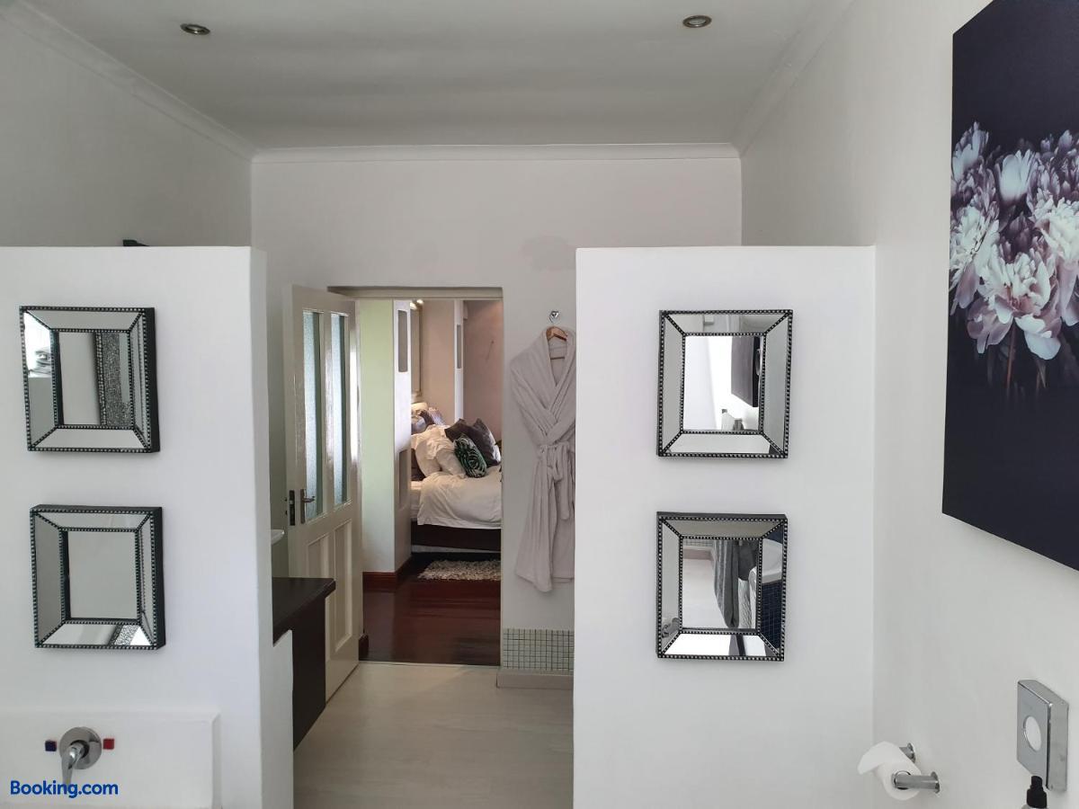 booking-233639-619257131-851711 De Kloof Luxury Estate