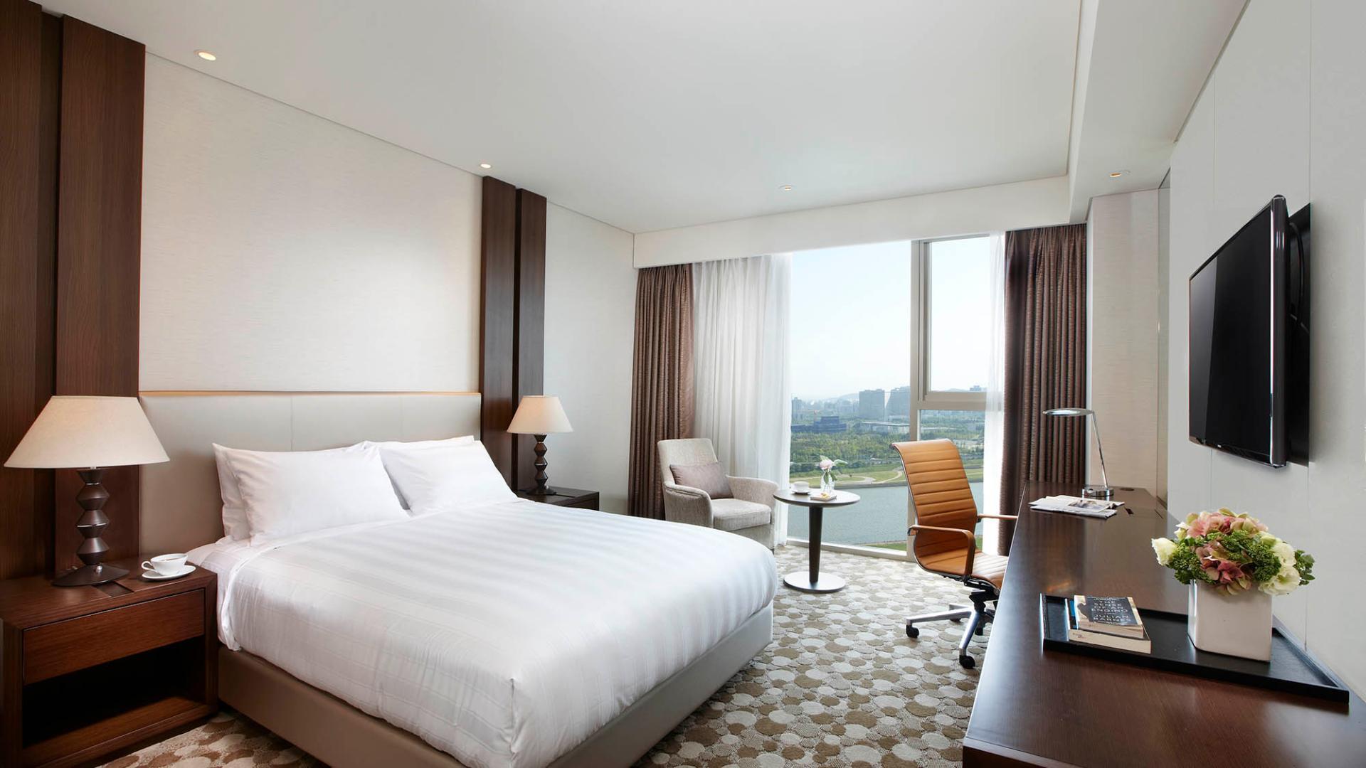 LOTTE City Hotel Daejeon, Daejeon, South Korea Compare Deals LOTTE City Hotel Daejeon, Daejeon, South Korea Compare Deals