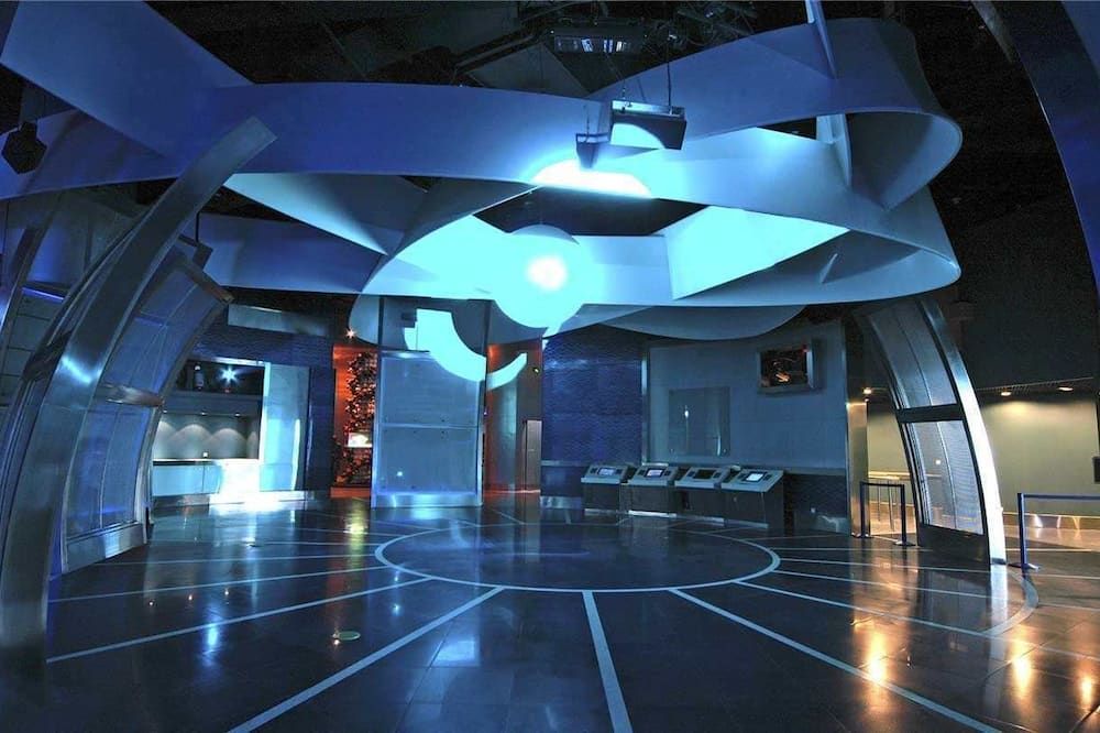 Manli Hotel Shanghai Pudong Airport Branch -Provide free shuttle buses to Pudong Airport and Disneyland