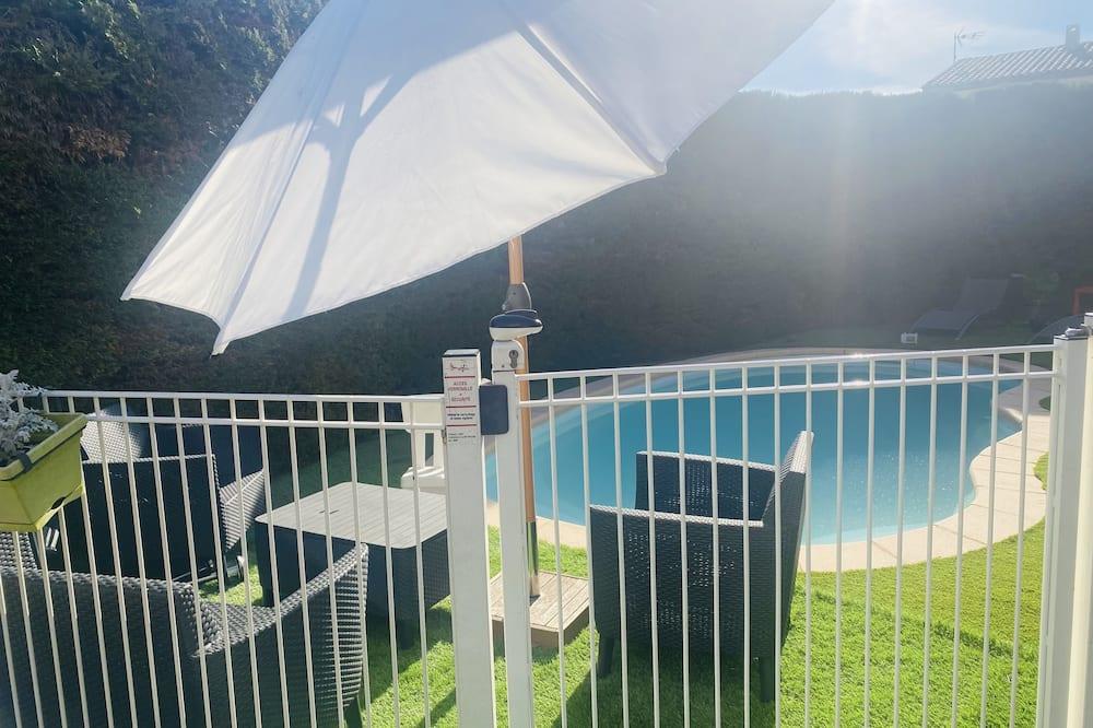 Renting a villa for a crazy holiday Provence-Alpes-Côte d'Azur - La Crau visuel 1/10 Renting a villa for a crazy holiday Provence-Alpes-Côte d'Azur - La Crau visuel 1/10