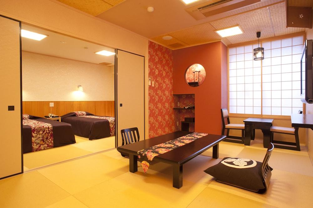 expediav2-207871-86f363-393893 Matsui-Bekkan Hanakanzashi