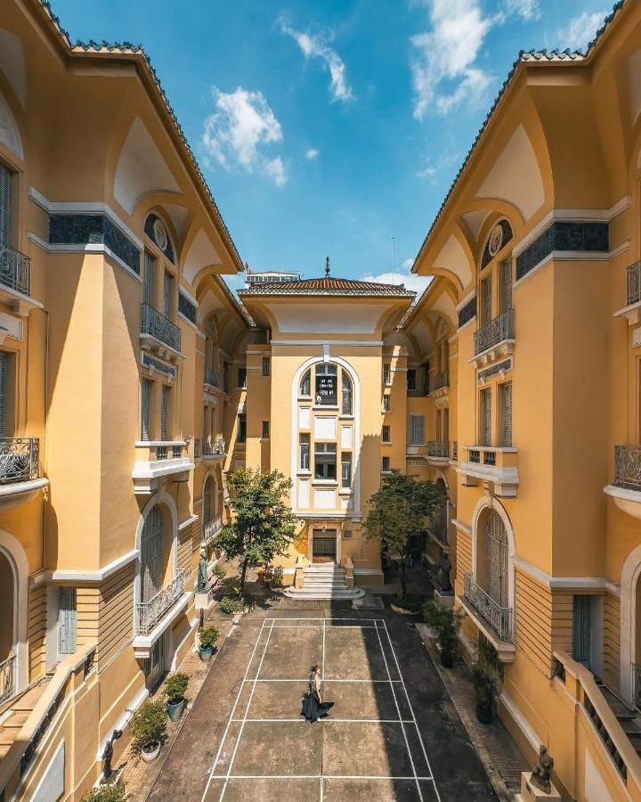 Bloom in Saigon - The Residence