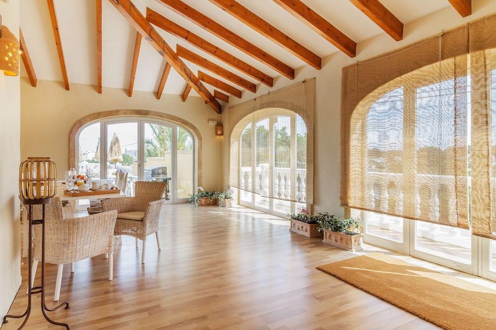 Villa GotadeMar. 12' walk to sea. Wifi, AC. Ground floor Kust van Valencia - Javea visuel 5/5 Villa GotadeMar. 12' walk to sea. Wifi, AC. Ground floor Kust van Valencia - Javea visuel 5/5