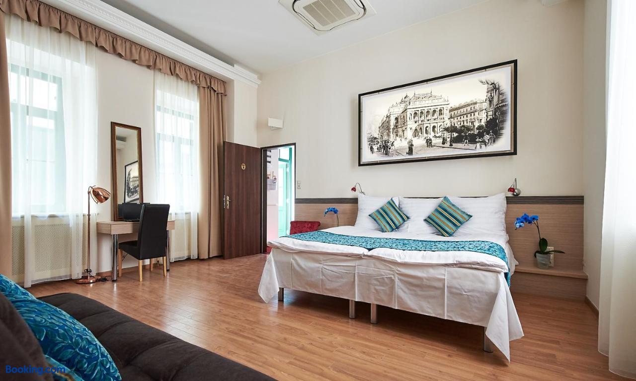 booking-2954198-117585516-114897 Lion Prémium Hotel