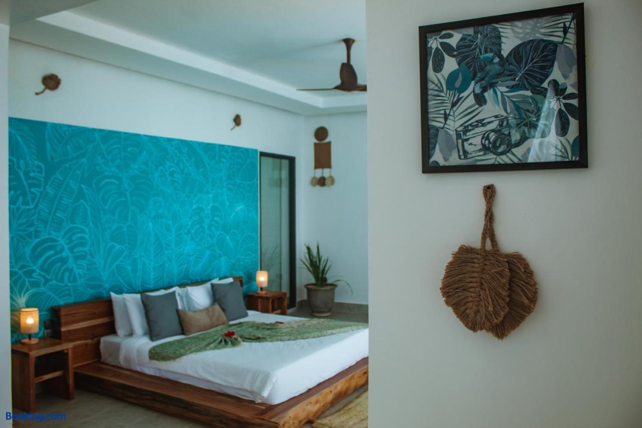 booking-1072128335-641135103-417779 Oasis Blu Beach Resort-Adults Only