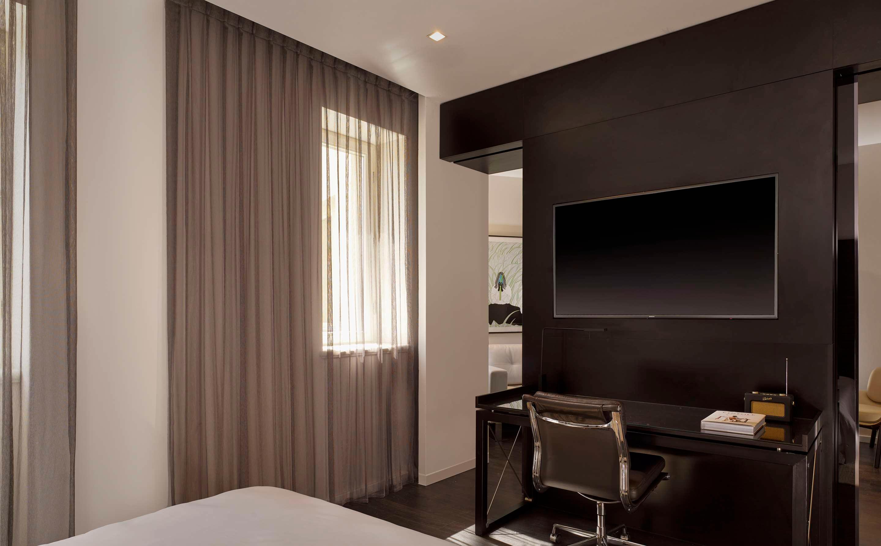 ice-10299400-110087394-830960 art'otel Zagreb