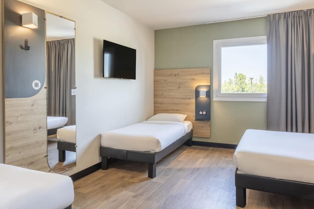 B&B HOTEL Saint-Martin-de-Crau Alpilles Camargue Provence-Alpes-Côte d'Azur - Saint-Martin-de-Crau visuel 5/5 B&B HOTEL Saint-Martin-de-Crau Alpilles Camargue Provence-Alpes-Côte d'Azur - Saint-Martin-de-Crau visuel 5/5