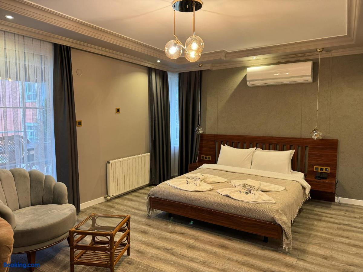 booking-1071604422-552006192-476380 Treekos Suite Hotel Istanbul Airport