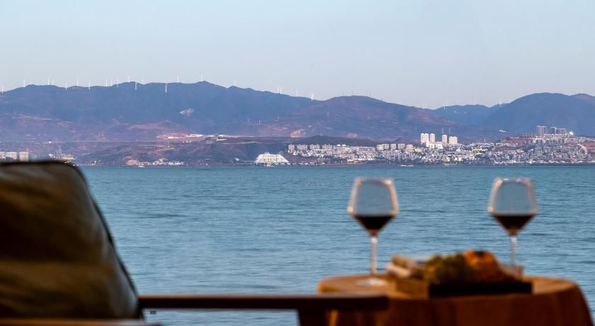 Dali Beauty Seaview B&B