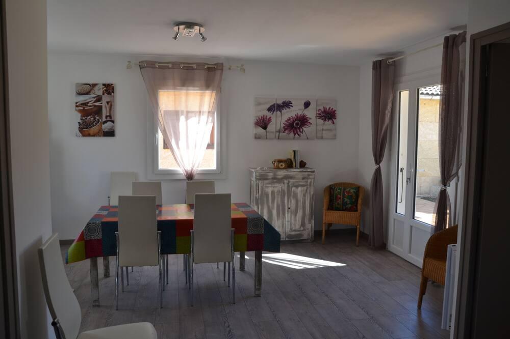 Rent gite with fenced terasse in Vallon Pont d'Arc Rhône-Alpes - Lagorce visuel 5/5 Rent gite with fenced terasse in Vallon Pont d'Arc Rhône-Alpes - Lagorce visuel 5/5
