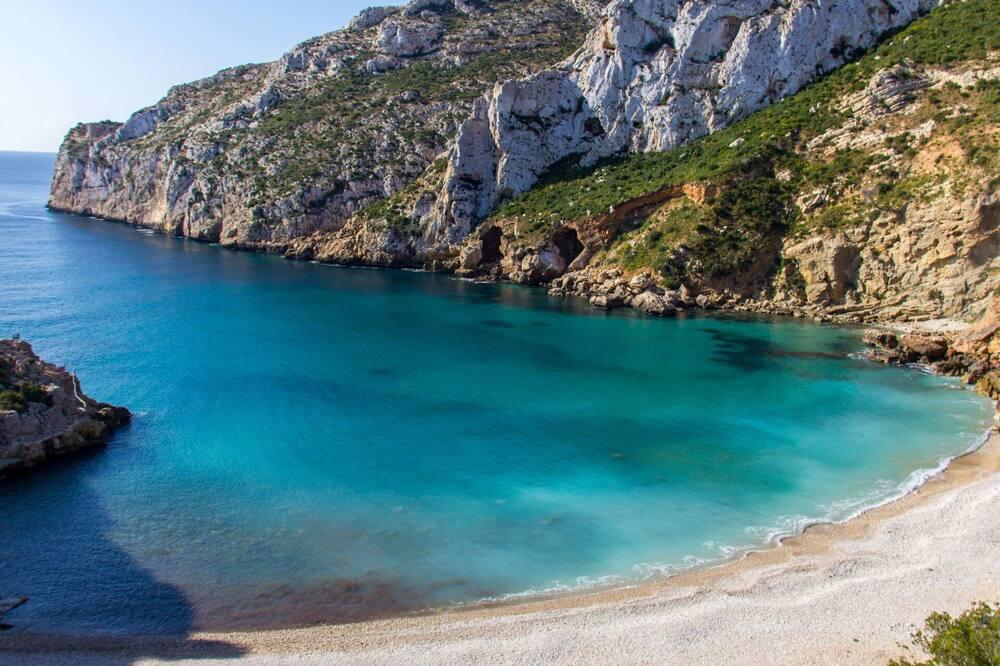 Beautiful private villa for 8 guests with private pool, WIFI, A/C, TV, terrace and parking Kust van Valencia - Javea visuel 2/5 Beautiful private villa for 8 guests with private pool, WIFI, A/C, TV, terrace and parking Kust van Valencia - Javea visuel 2/5