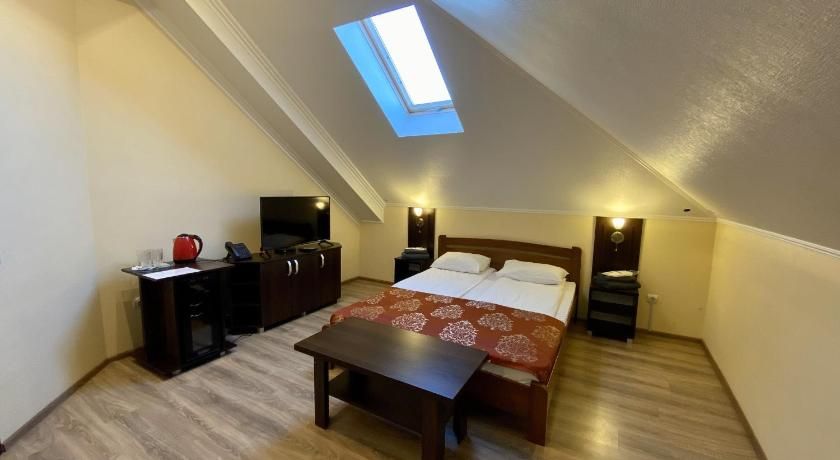 Sting Hotel & Event Palace