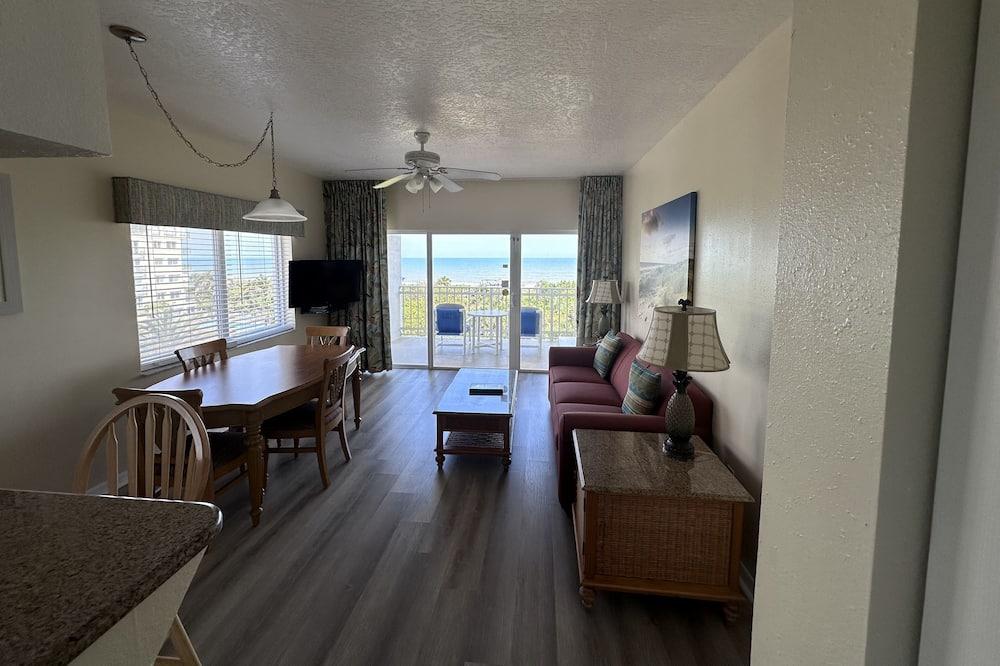 expediav2-61608-c46160-068049 Discovery Beach Resort