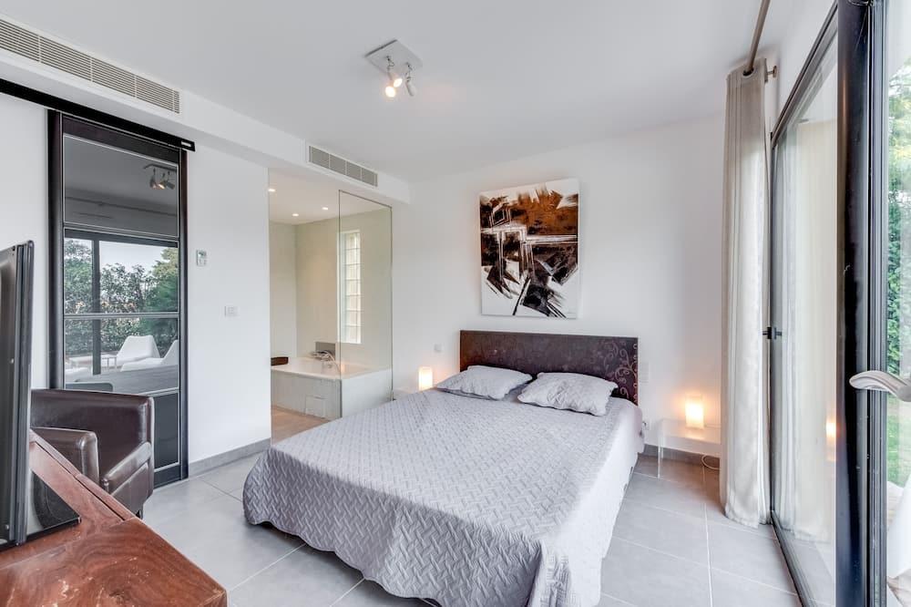 Villa Gaia Provence-Alpes-Côte d'Azur - Saint-Tropez visuel 4/5 Villa Gaia Provence-Alpes-Côte d'Azur - Saint-Tropez visuel 4/5