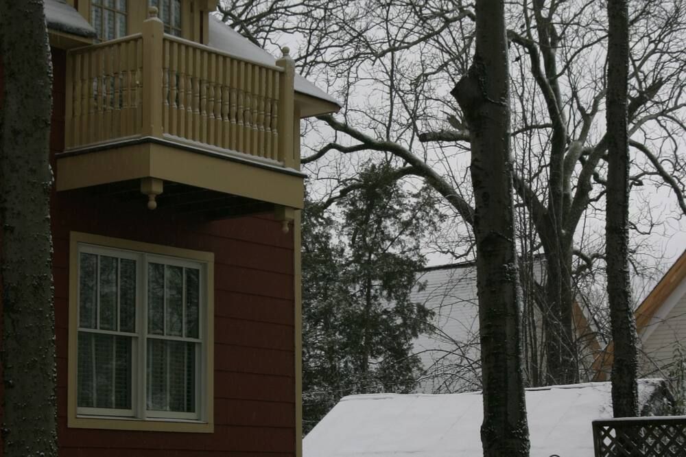 The Empress of Little Rock