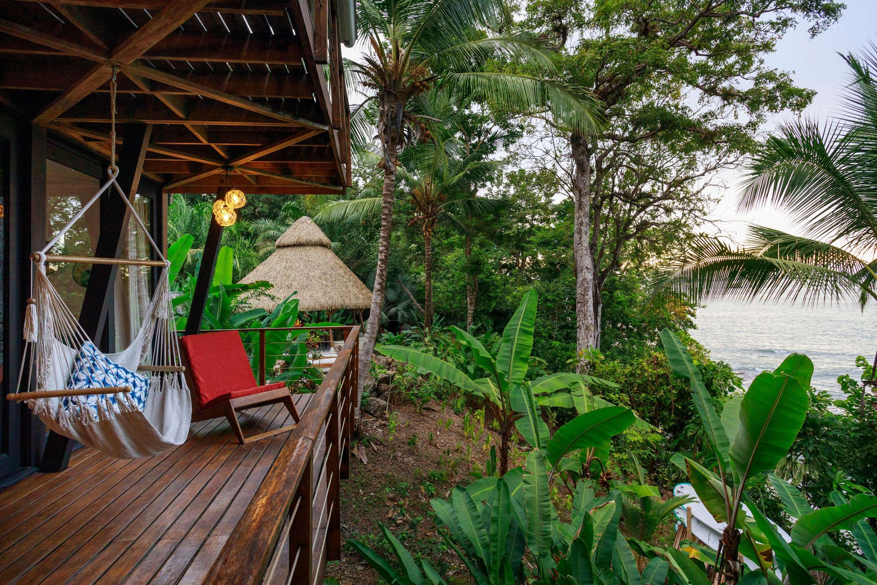 ice-2051244-daaf75-057632 Isla Palenque