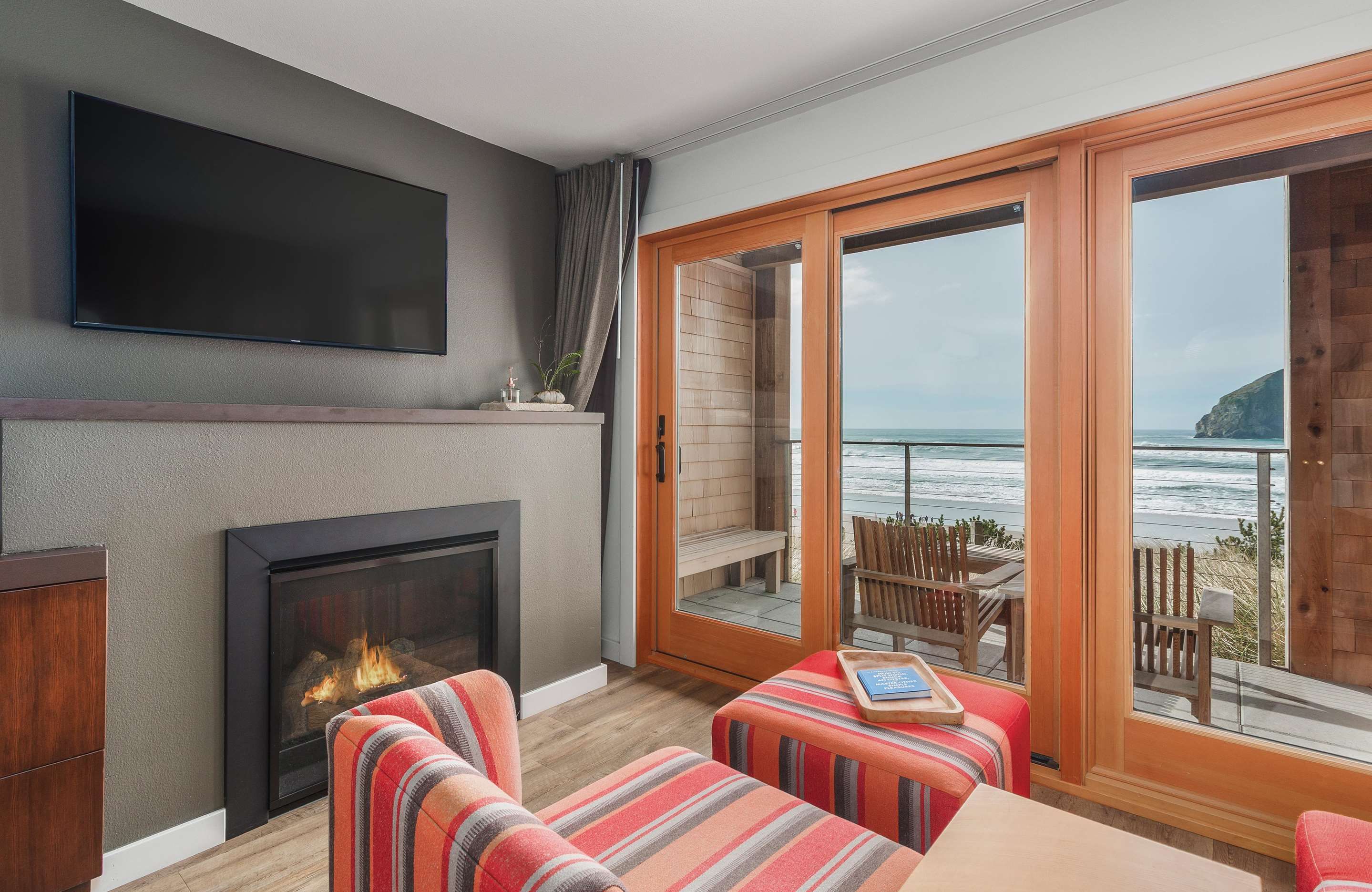 Headlands Coastal Lodge & Spa