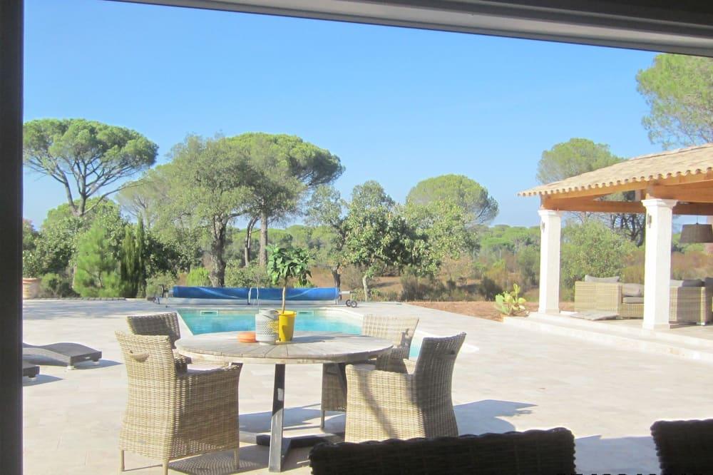 Villa with pool and extra-large terrace, in the silence of nature reserve Provence-Alpes-Côte d'Azur - Vidauban visuel 5/5 Villa with pool and extra-large terrace, in the silence of nature reserve Provence-Alpes-Côte d'Azur - Vidauban visuel 5/5