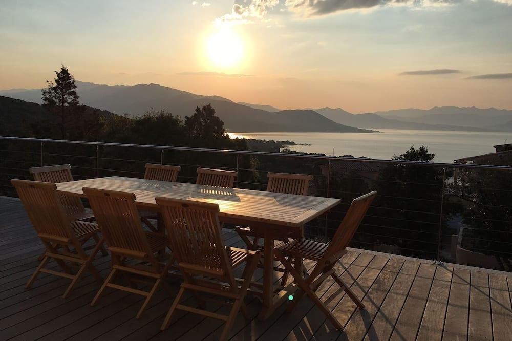 Villa breathtaking sea view, 5-10 minutes walk from the beach, for 12 people Corsica - Serra-di-Ferro visuel 3/5
