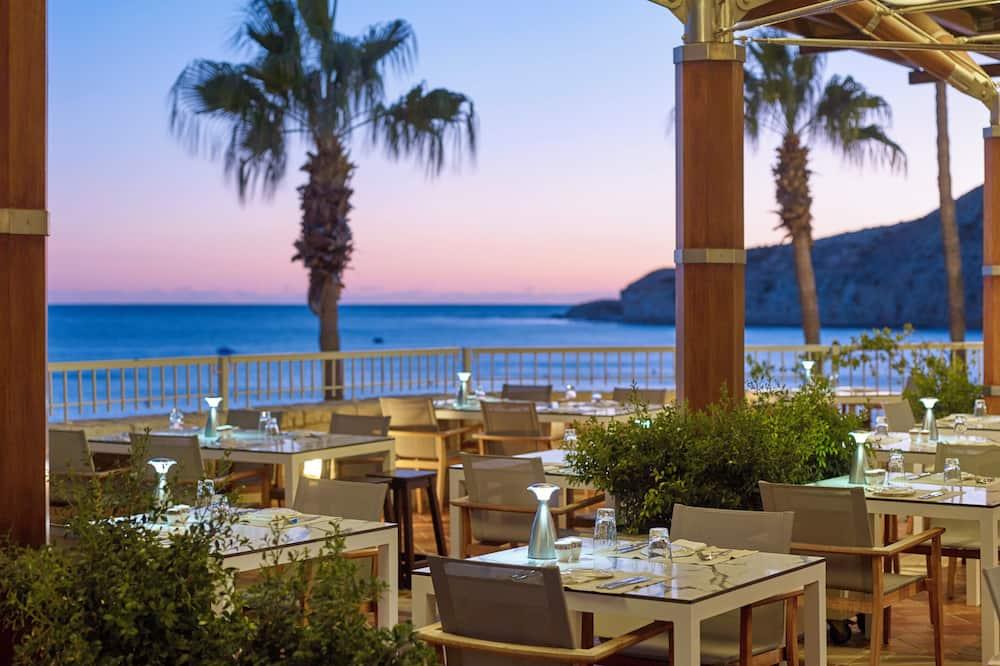 expedia_group-75663-214975143-068741 Columbia Beach Resort