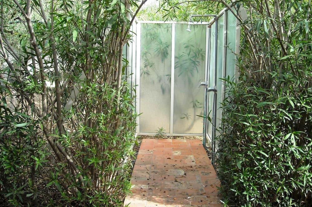 Villa Polimnia sleeps 8. There are 4 bedrooms, two bathrooms and terraces. Sicilië - Menfi visuel 3/5 Villa Polimnia sleeps 8. There are 4 bedrooms, two bathrooms and terraces. Sicilië - Menfi visuel 3/5