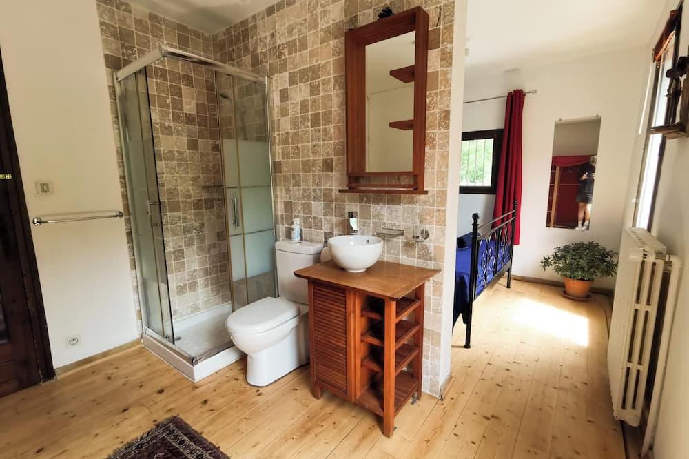 Beautiful River-front Villa with Natural Pool Languedoc-Roussillon - Sorède visuel 2/5 Beautiful River-front Villa with Natural Pool Languedoc-Roussillon - Sorède visuel 2/5