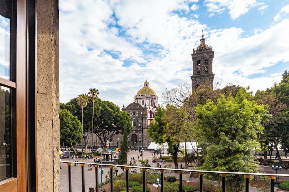 voco Royalty Puebla Downtown by IHG