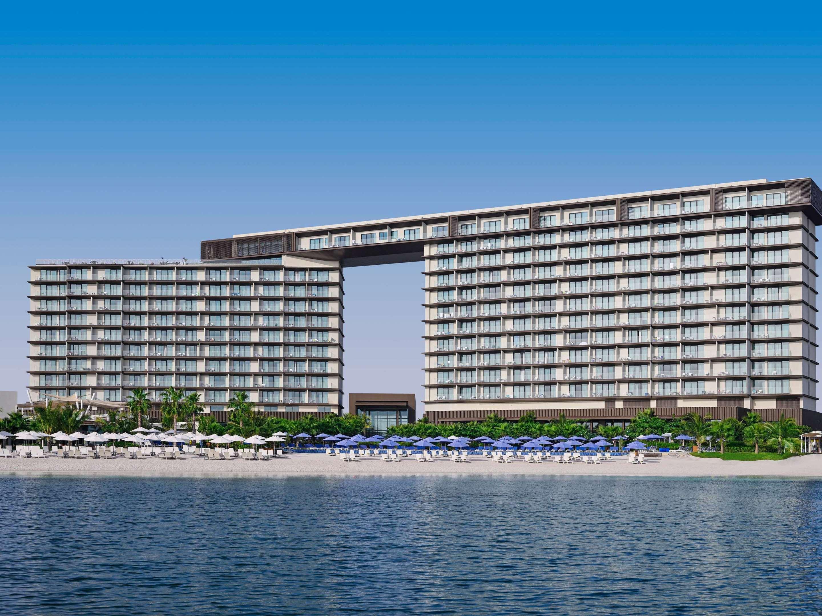 ice-1070419878-113694746-605617 Mövenpick Resort Al Marjan Island