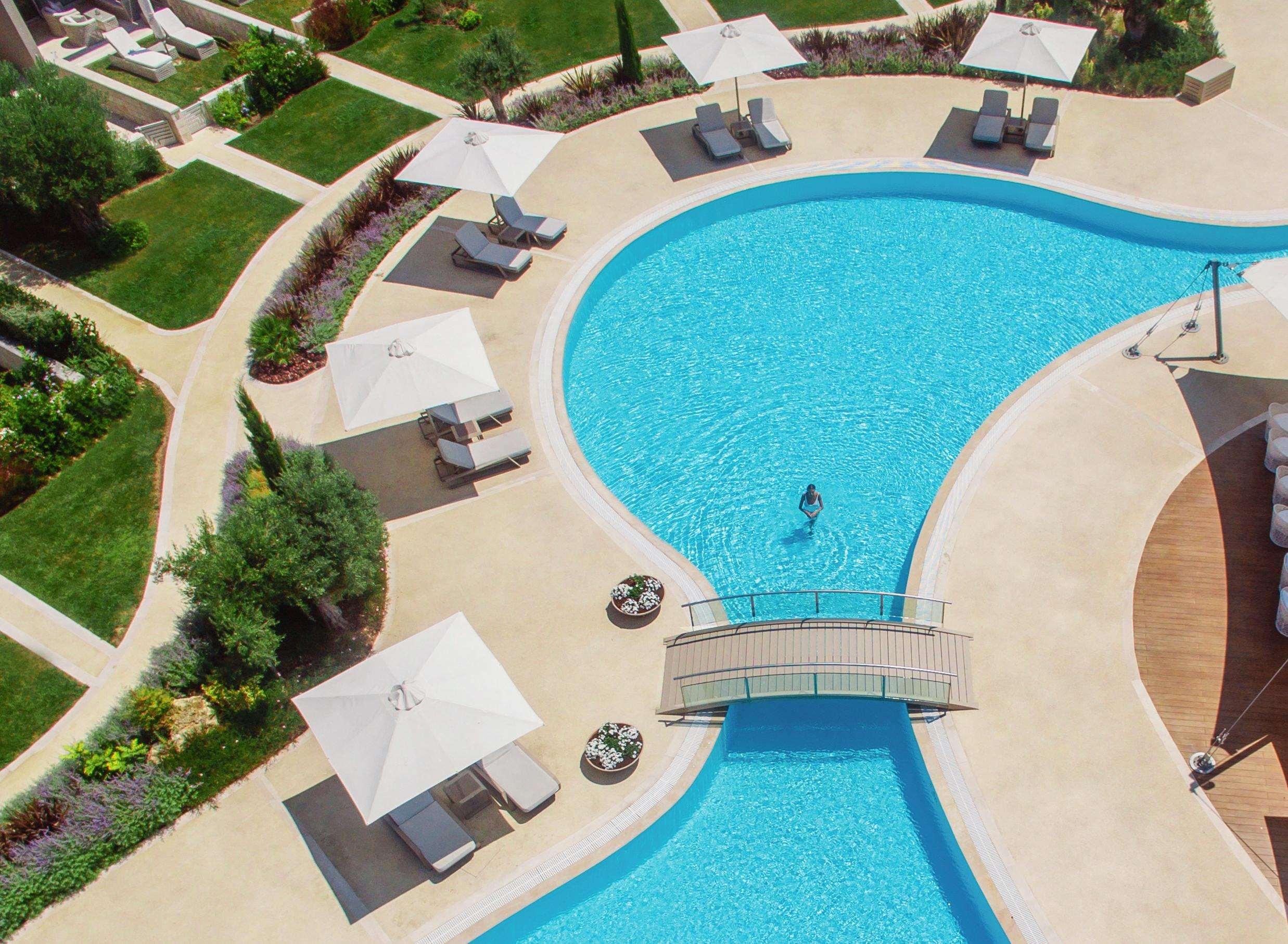 ice-887884-122234420-600203 Sani Dunes